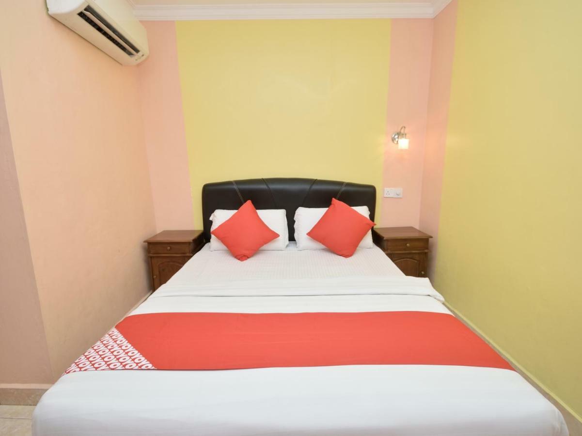 Oyo 892 Hotel Grand Nadia Labuan Ngoại thất bức ảnh